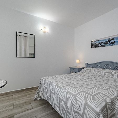 Primavera Tranquil Retreat 2-Bedroom Apartment With Balcony, Garden View & Fiber Wifi Арона Екстериор снимка