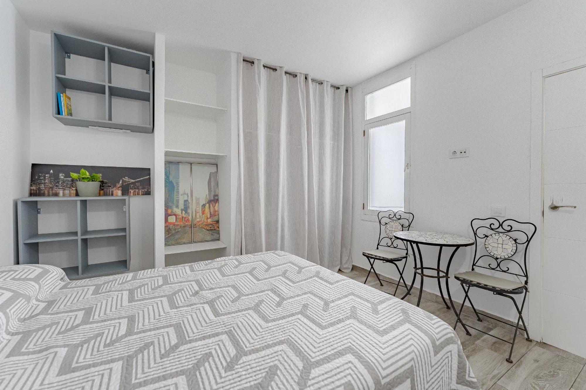 Primavera Tranquil Retreat 2-Bedroom Apartment With Balcony, Garden View & Fiber Wifi Арона Екстериор снимка